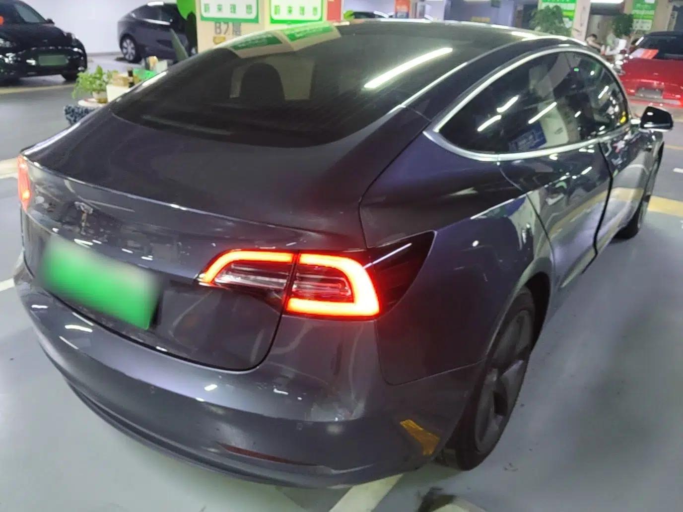 Tesla Model 3 2019 Long-Range Rear-Wheel-Drive Version — миниатюра 6
