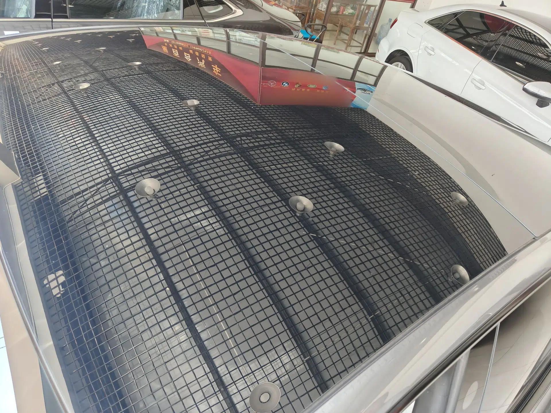 Tesla Model 3 2025 Rear-Wheel-Drive Version — миниатюра 7