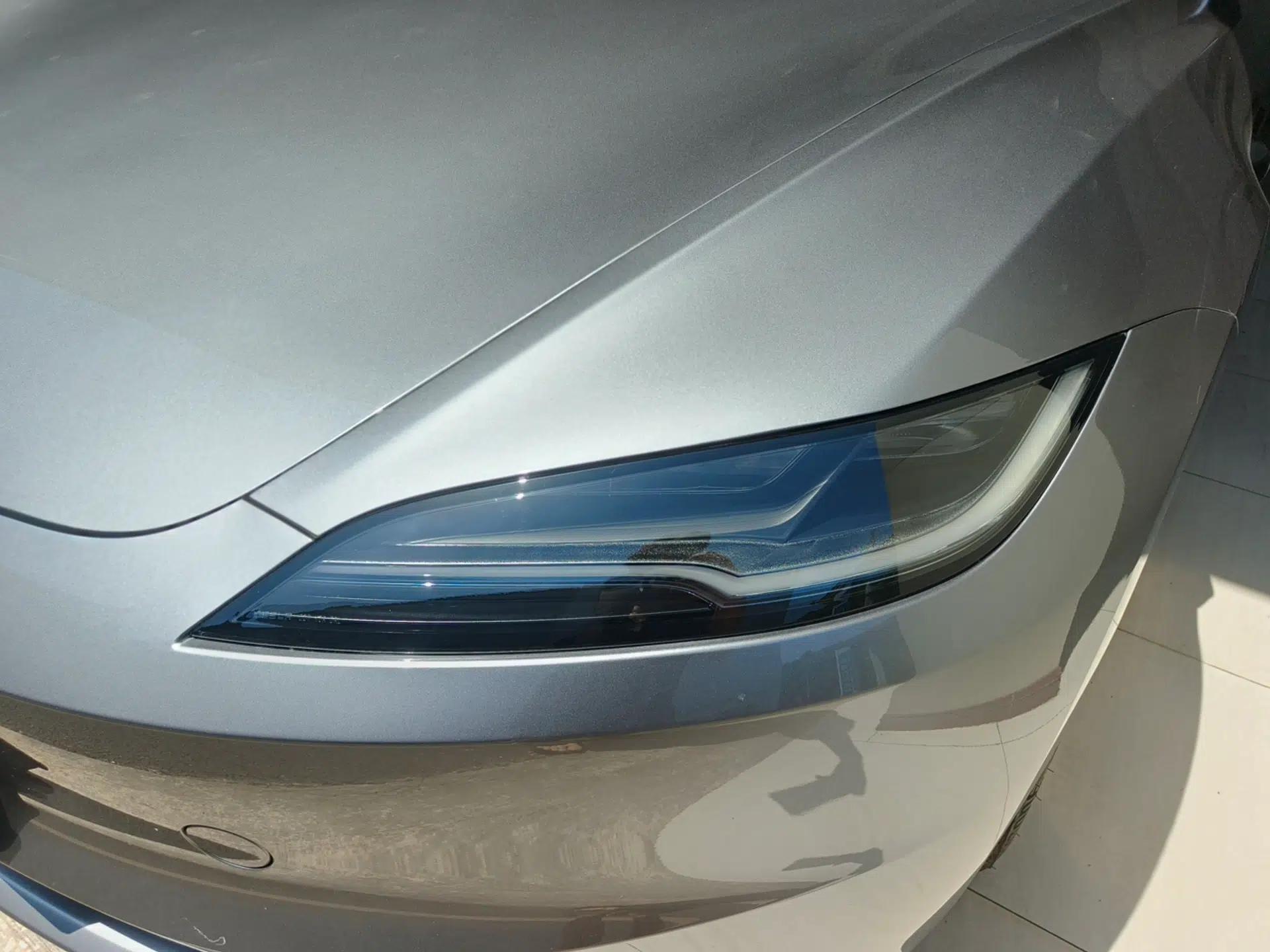 Tesla Model 3 2025 Rear-Wheel-Drive Version — миниатюра 8