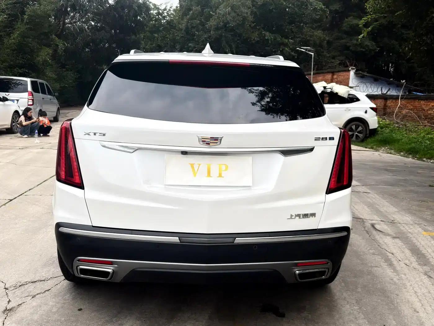 Cadillac XT5 2022 2.0T 2WD Luxury — миниатюра 11