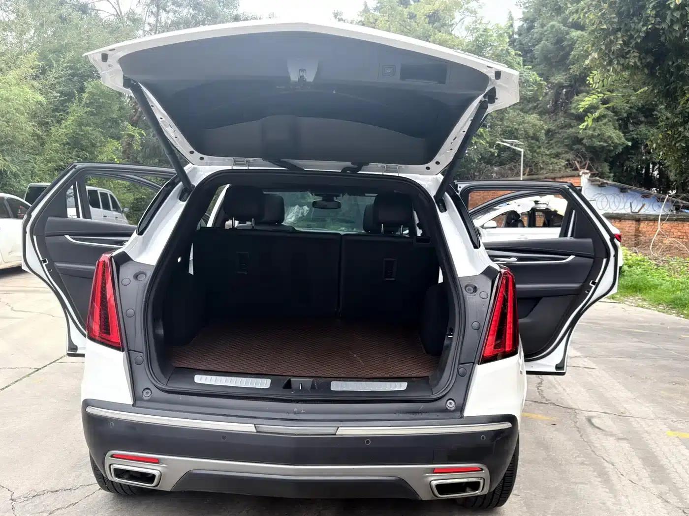Cadillac XT5 2022 2.0T 2WD Luxury — миниатюра 12