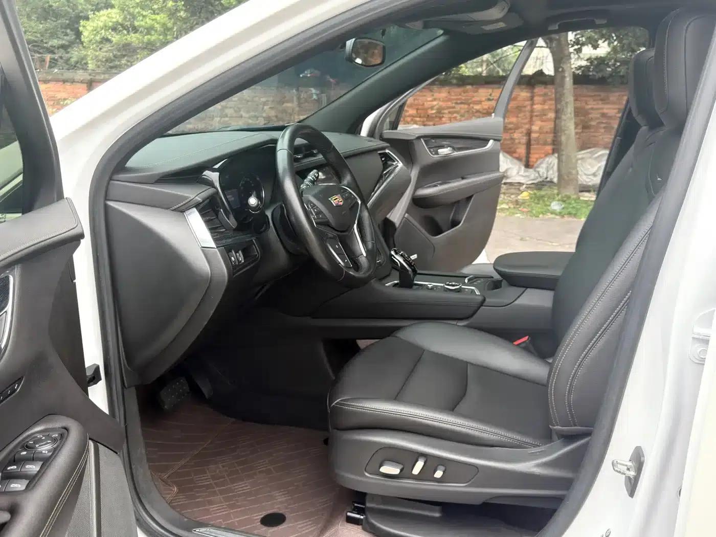 Cadillac XT5 2022 2.0T 2WD Luxury — миниатюра 5