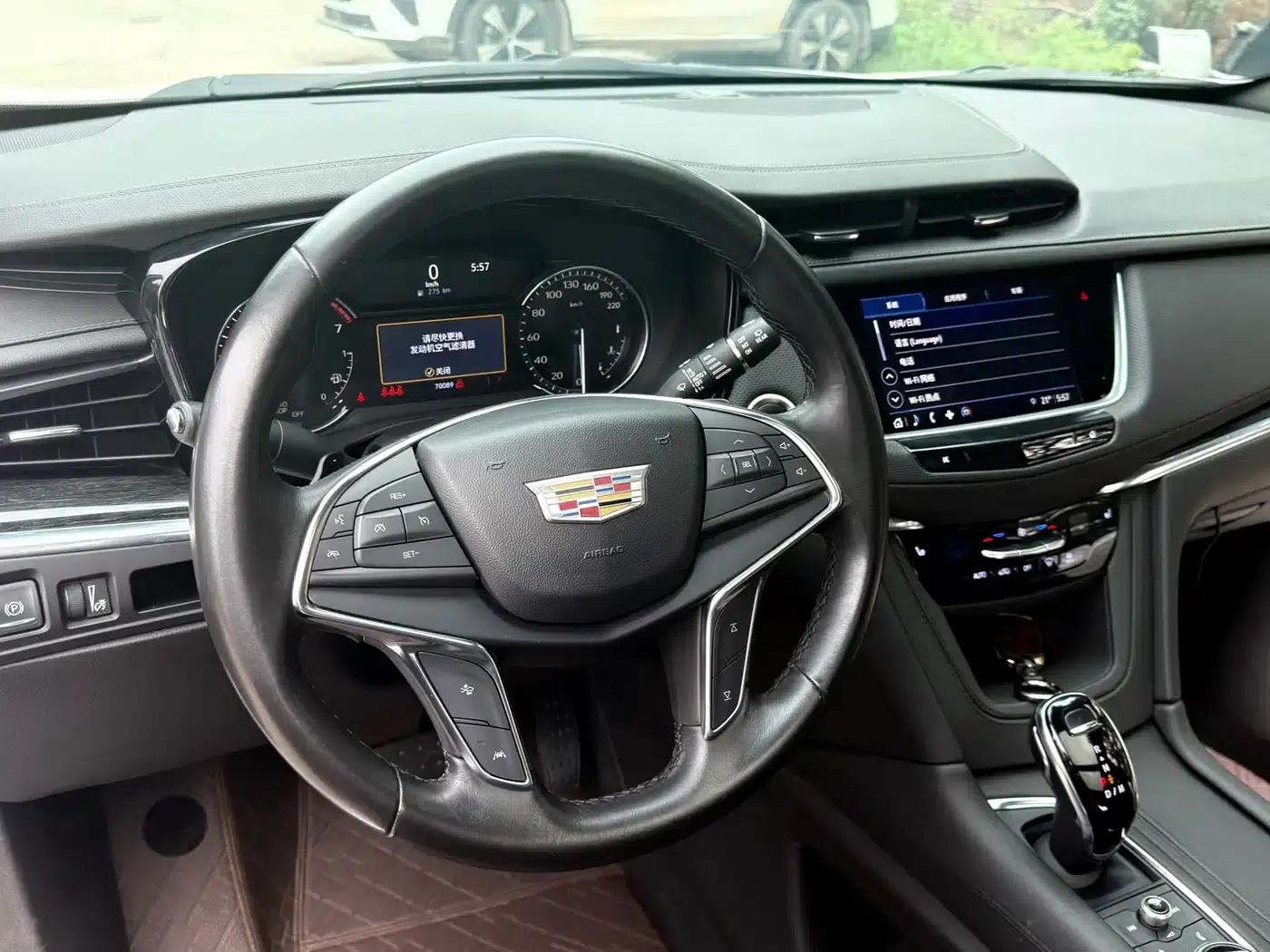 Cadillac XT5 2022 2.0T 2WD Luxury — миниатюра 6