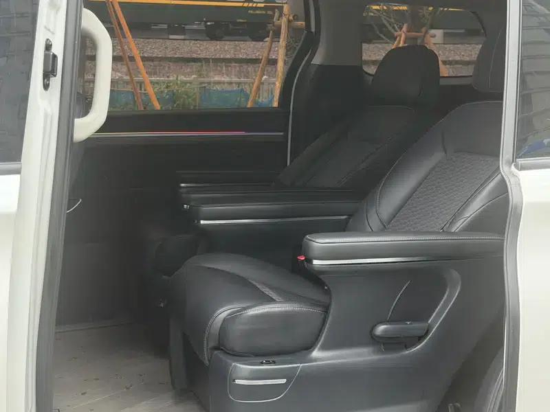 Trumpchi M8 2023 Leading Series 390T Premium Edition — миниатюра 14