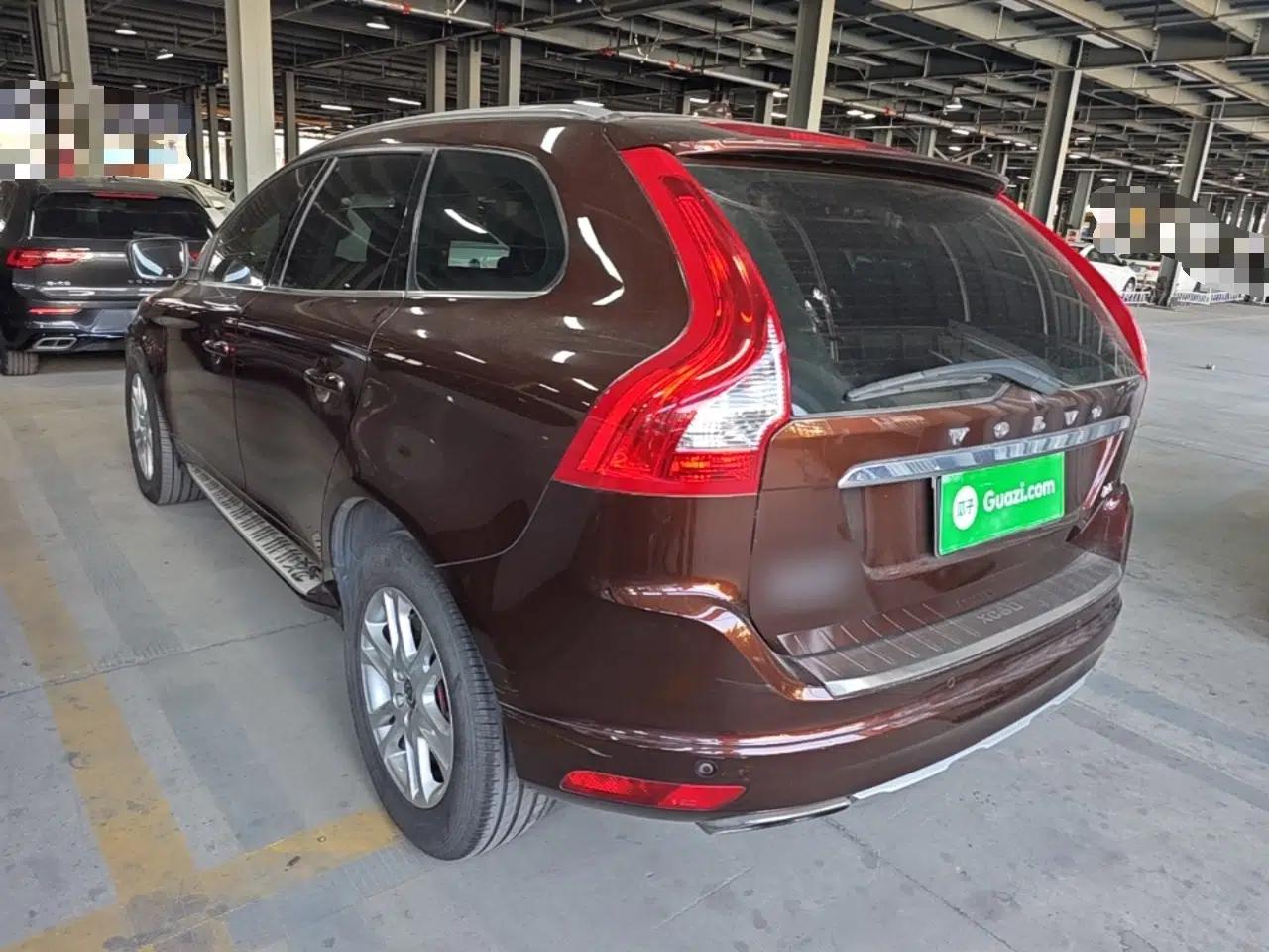 Volvo XC60 2015 T5 Smart Upgrade Model — миниатюра 4