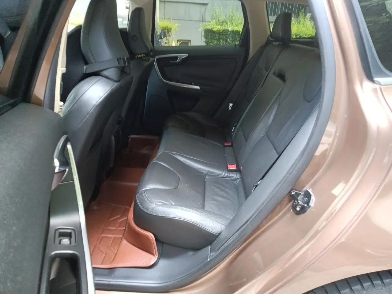 Volvo XC60 2013 T6 AWD Comfort Edition — миниатюра 17