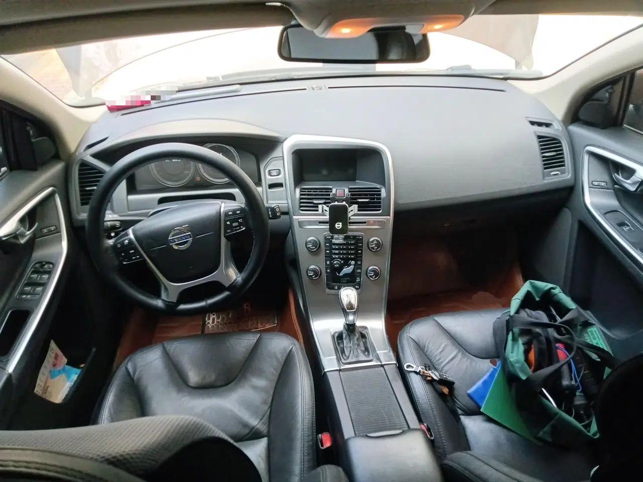 Volvo XC60 2013 T6 AWD Comfort Edition — миниатюра 9