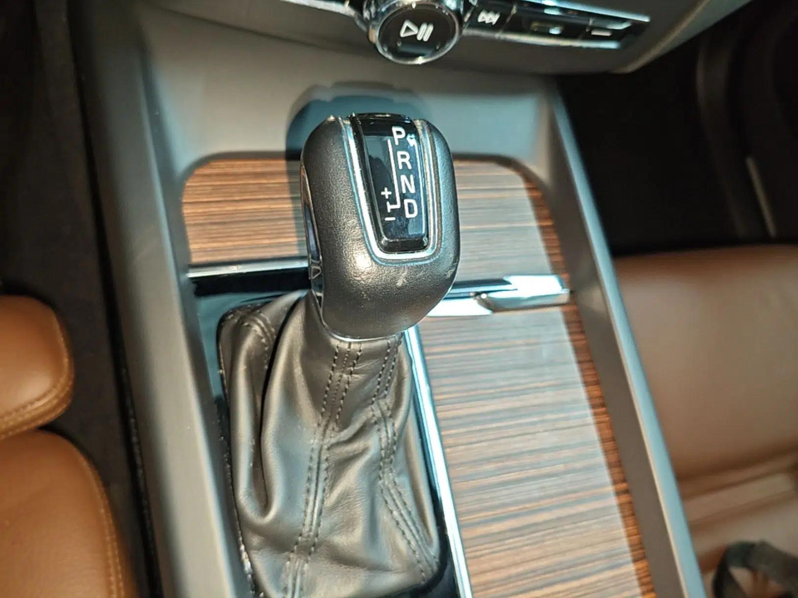 Volvo XC60 2021 T5 4x4 Smart Luxury Edition — миниатюра 16