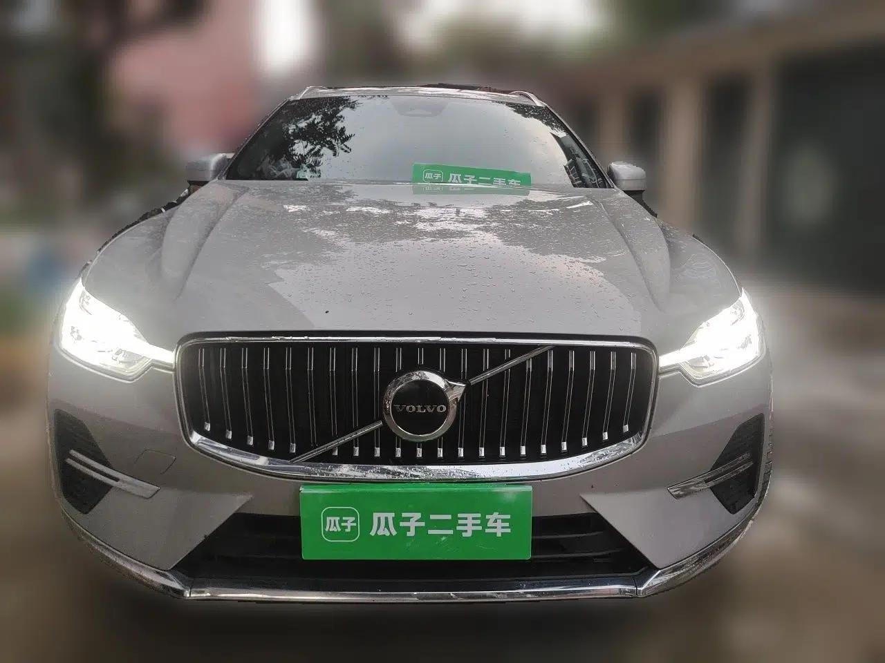 Volvo XC60 2023 B5 4x4 Smart Luxury Edition — миниатюра 2