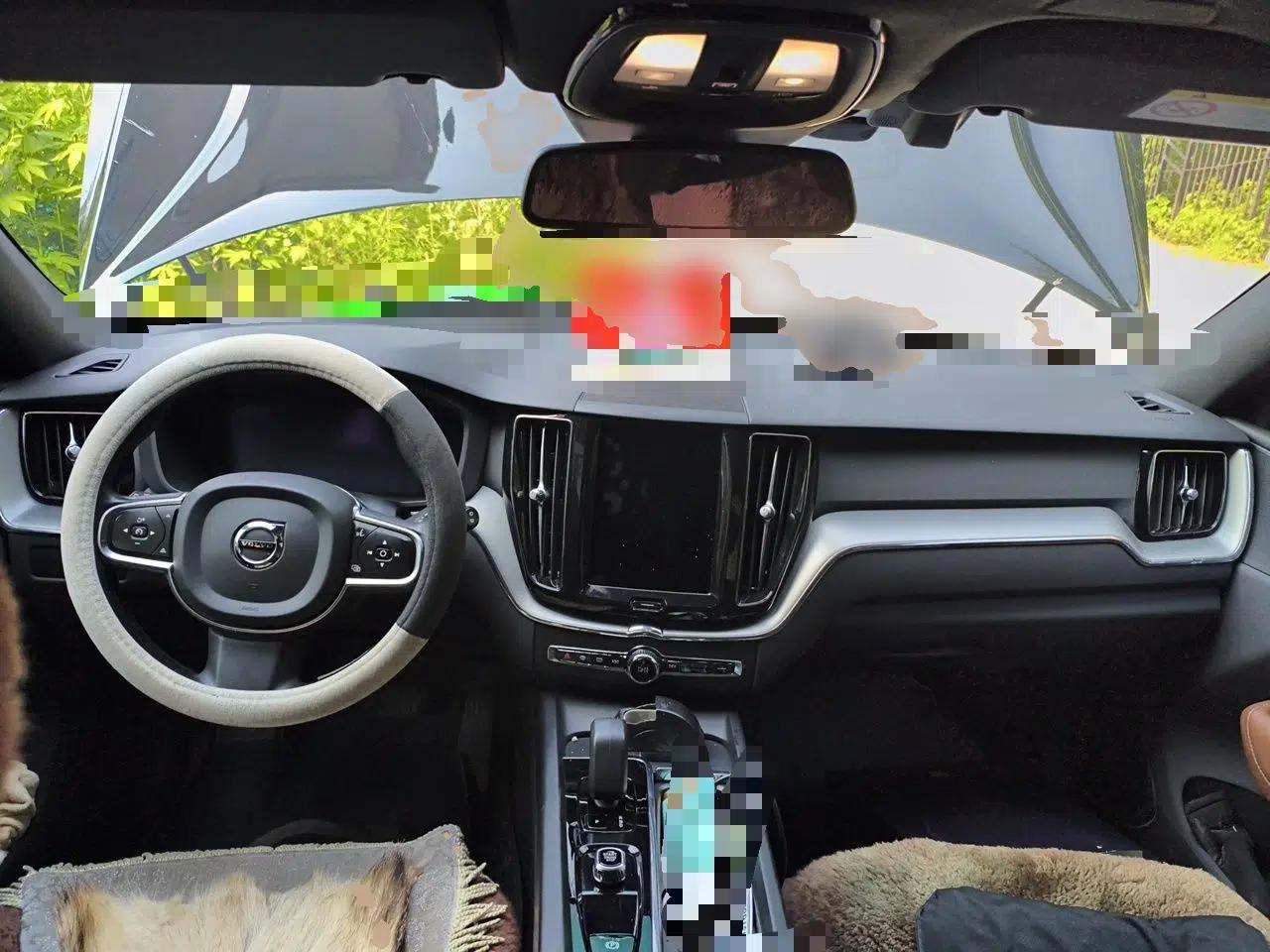 Volvo XC60 2023 B5 4x4 Smart Luxury Edition — миниатюра 9