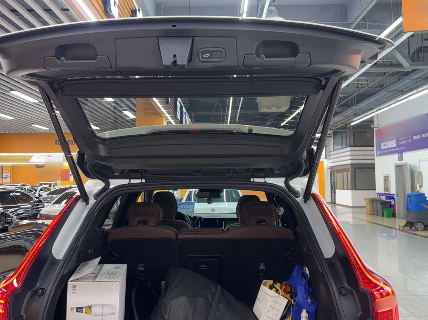 Volvo XC60 2021 T5 4x4 Smart Luxury Edition — миниатюра 12