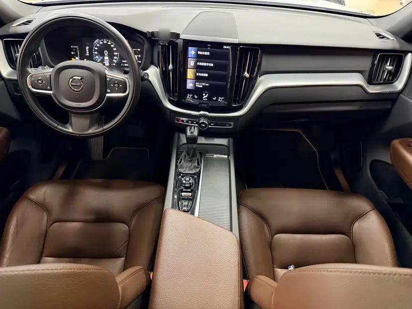 Volvo XC60 2021 T5 4x4 Smart Luxury Edition — миниатюра 15
