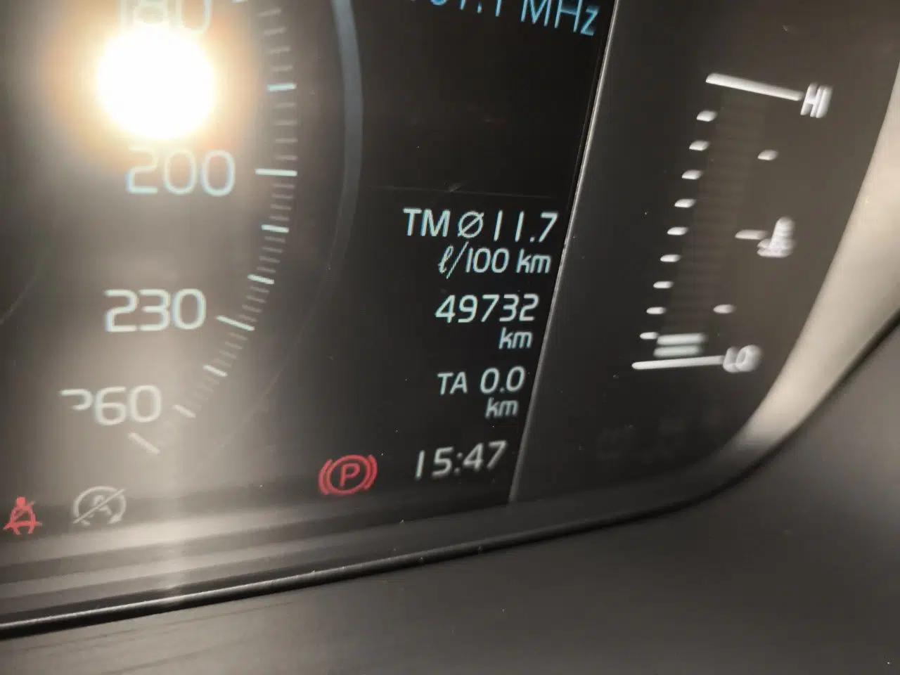 Volvo XC60 2021 T5 4x4 Zhiyi Sport Edition — миниатюра 12