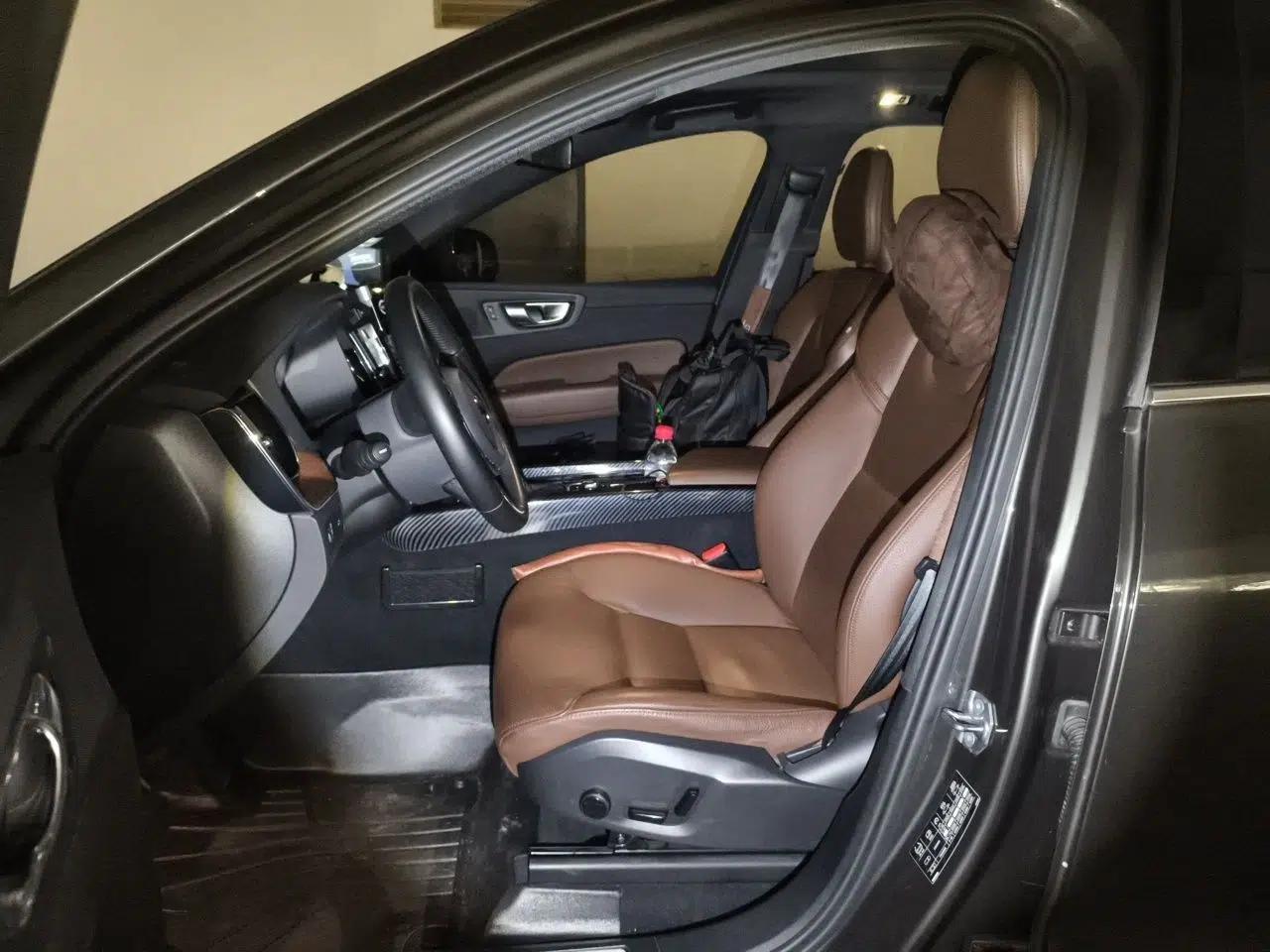 Volvo XC60 2021 T5 4x4 Zhiyi Sport Edition — миниатюра 15