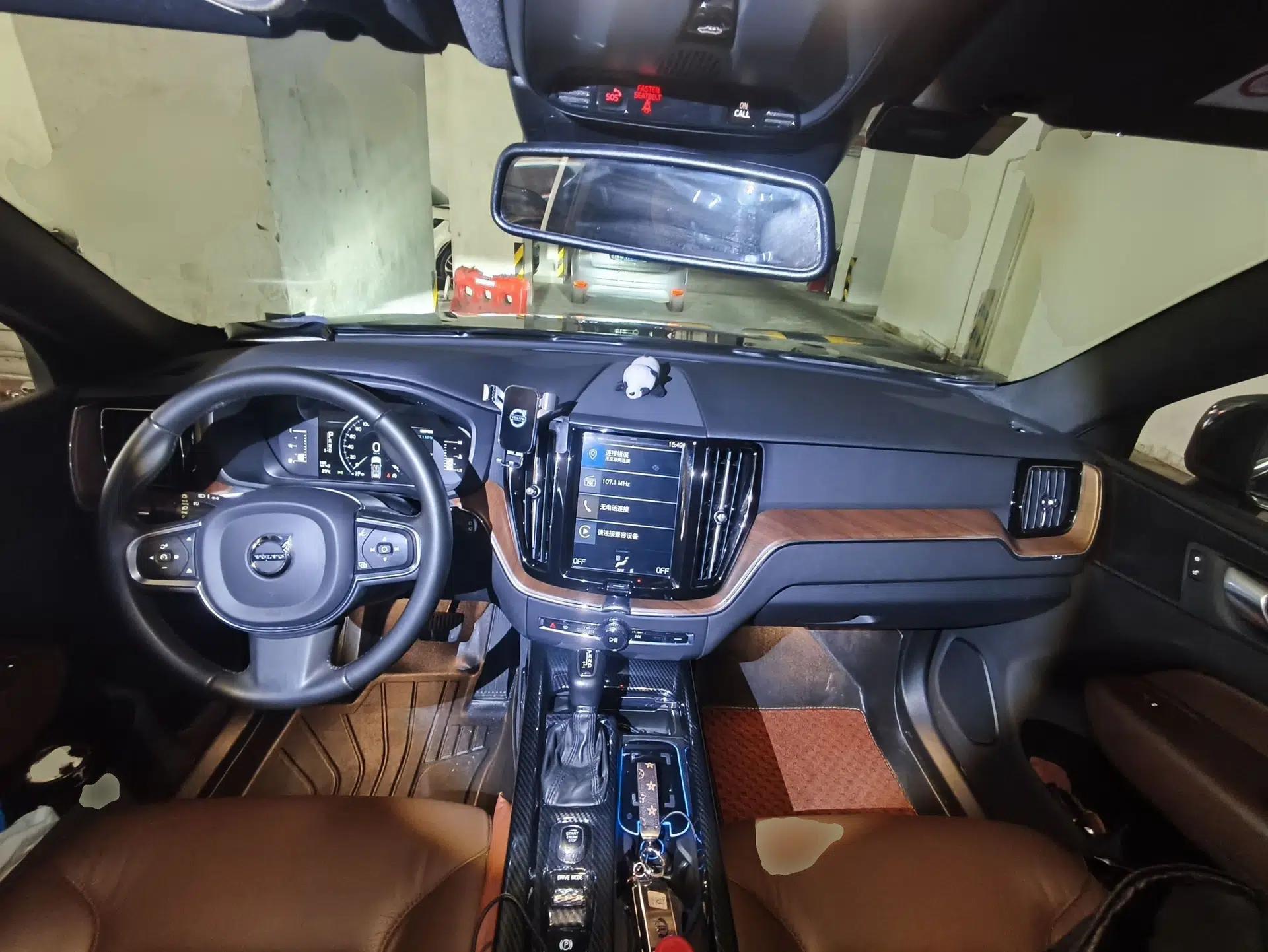 Volvo XC60 2021 T5 4x4 Zhiyi Sport Edition — миниатюра 9