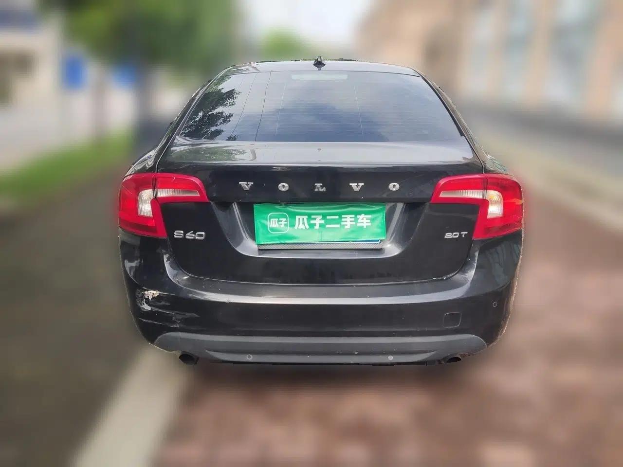 Volvo S60 2013 2.0T Progressive Edition — миниатюра 5
