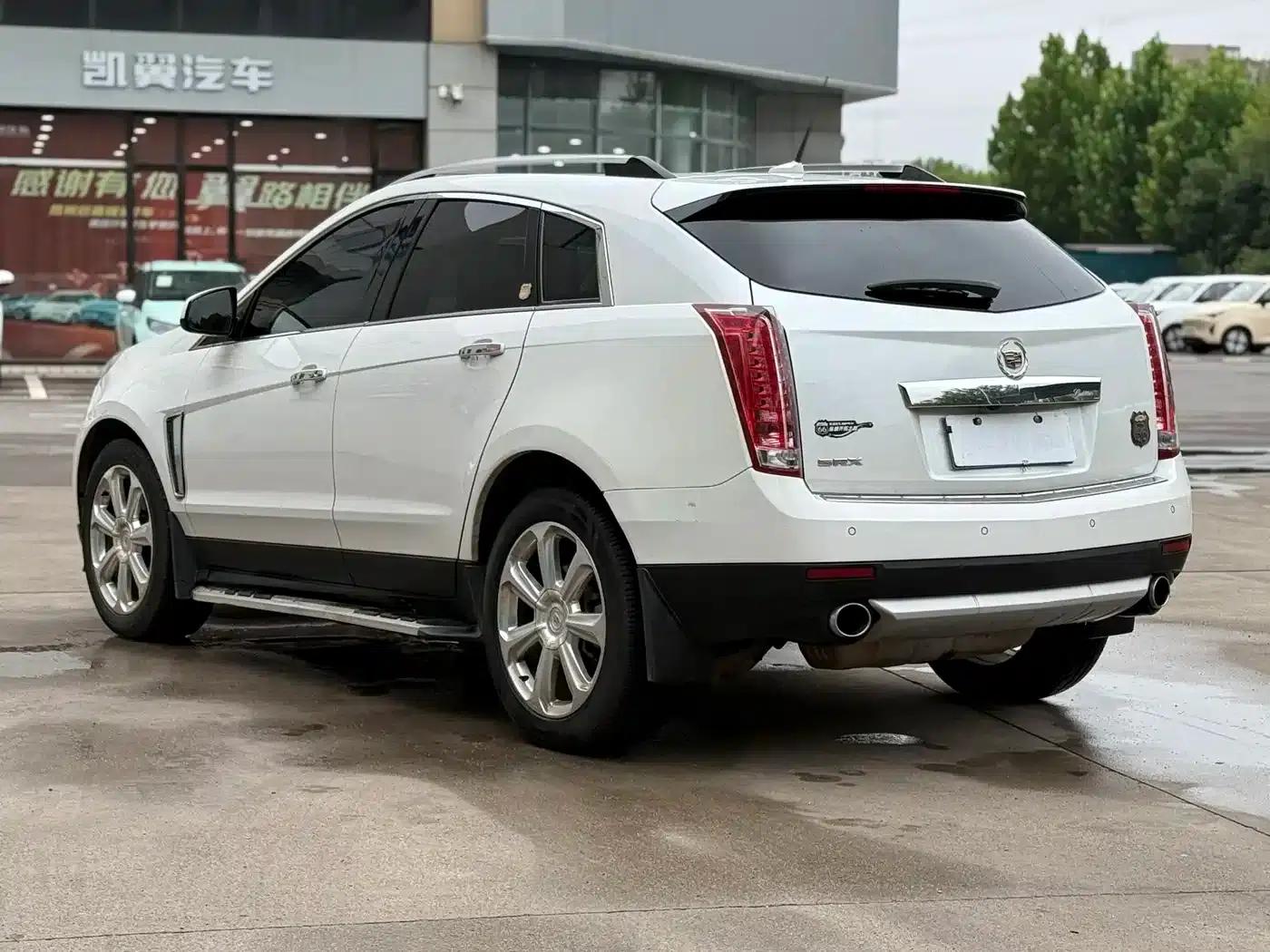 2013 Cadillac SRX 3.6L Flagship — миниатюра 10