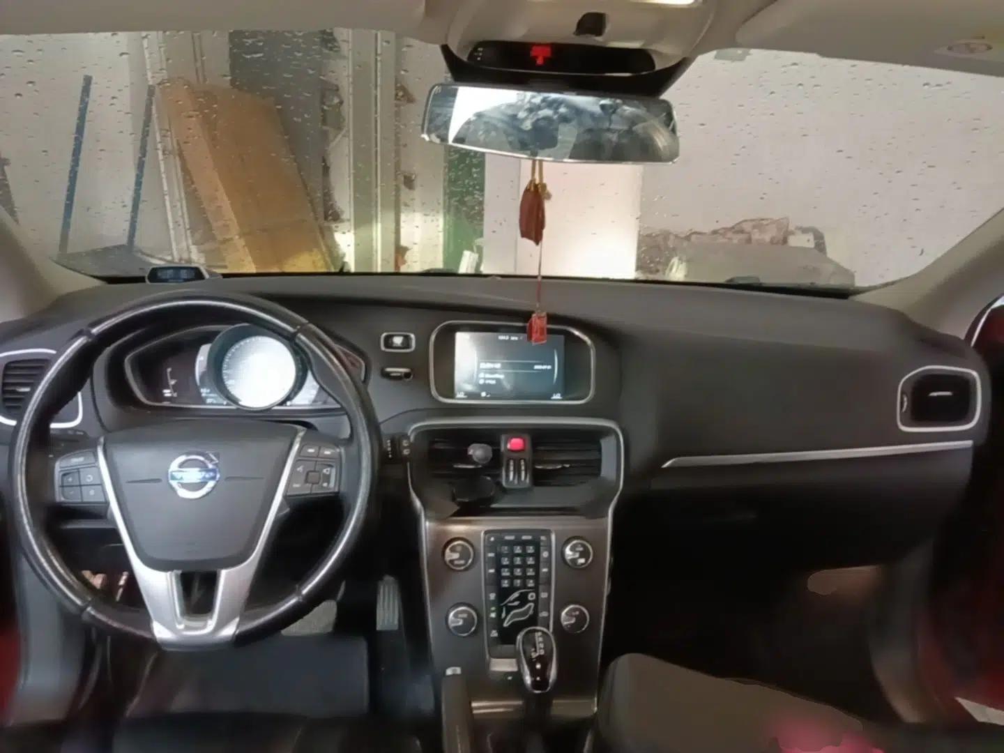 Volvo V40 2015 1.6T Zhiyi Edition — миниатюра 12