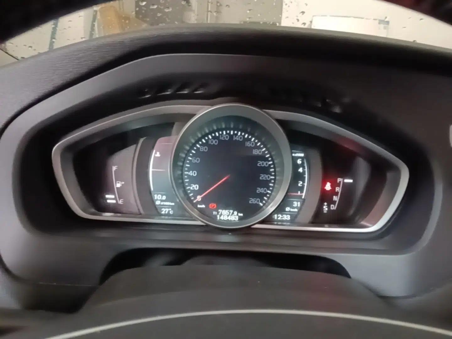 Volvo V40 2015 1.6T Zhiyi Edition — миниатюра 14