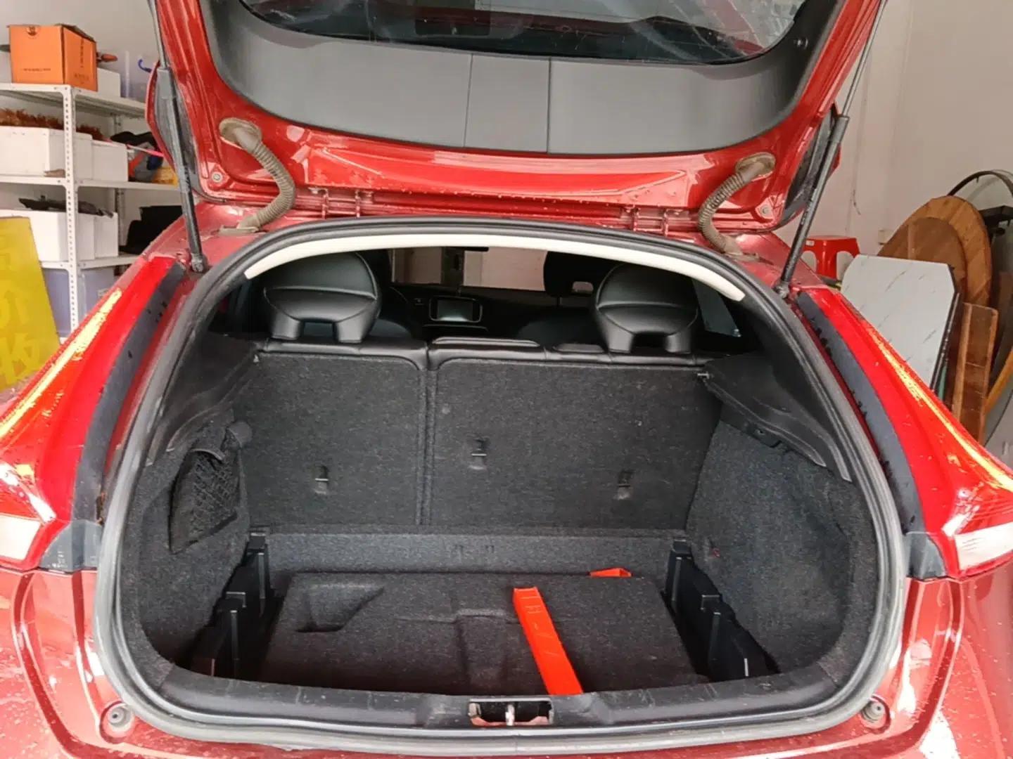 Volvo V40 2015 1.6T Zhiyi Edition — миниатюра 22