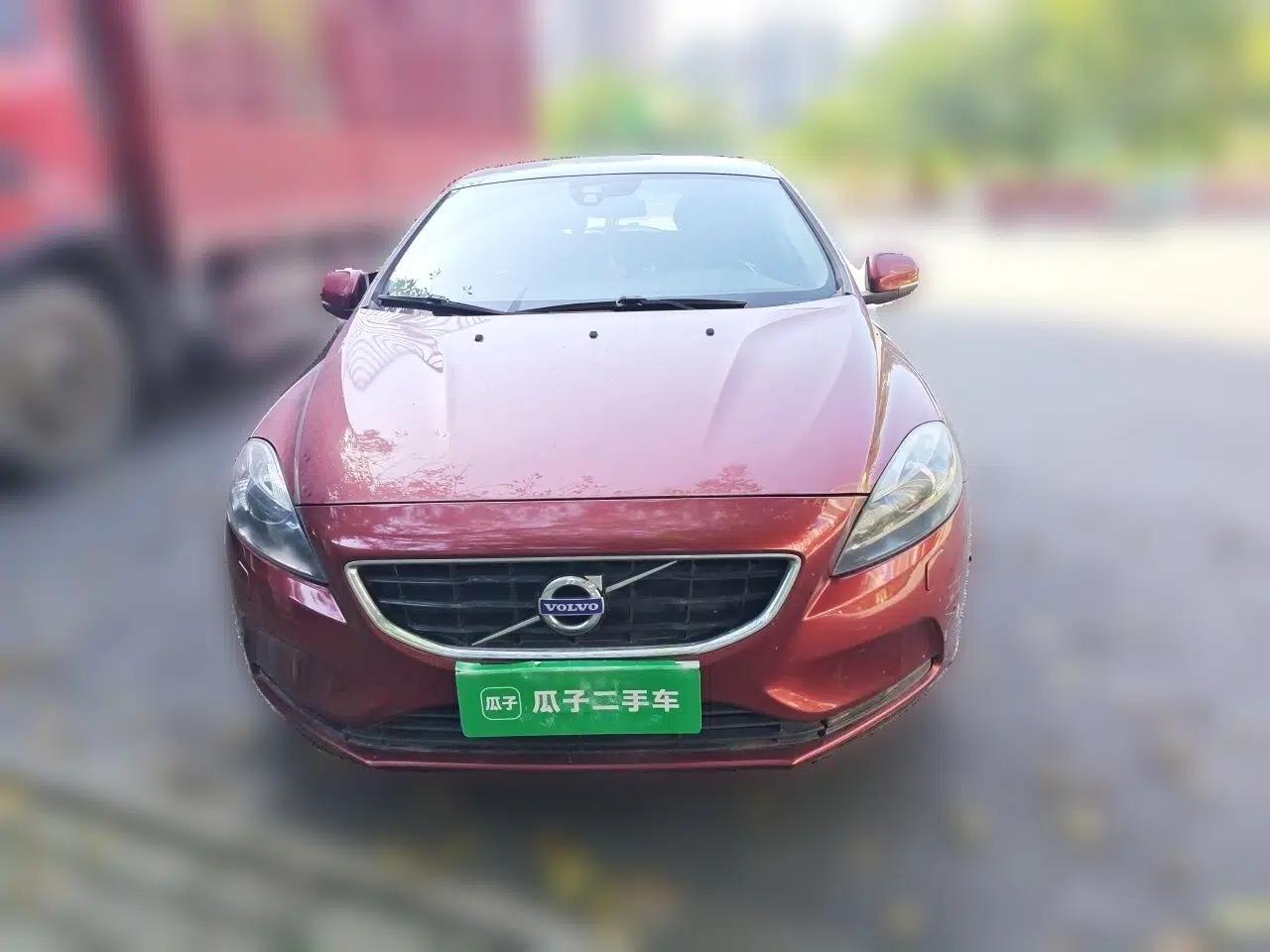 Volvo V40 2016 T3 Zhiyi Edition — миниатюра 2