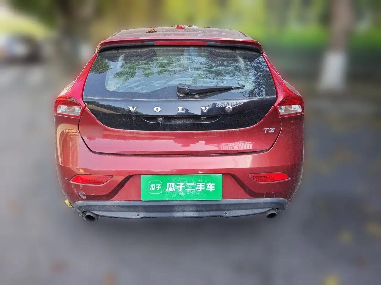 Volvo V40 2016 T3 Zhiyi Edition — миниатюра 5