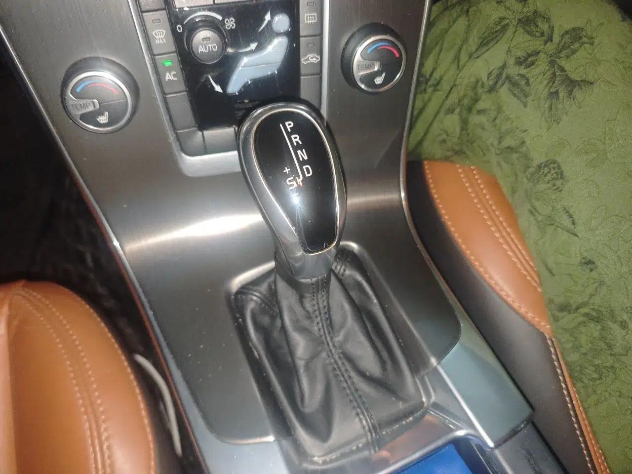 Volvo V60 2014 T5 Zhiya Edition — миниатюра 14