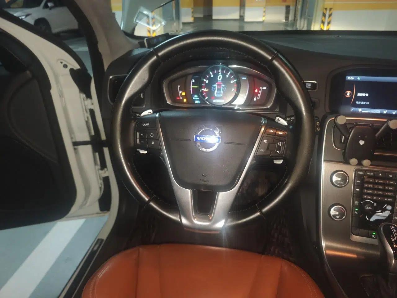 Volvo V60 2014 T5 Zhiya Edition — миниатюра 10