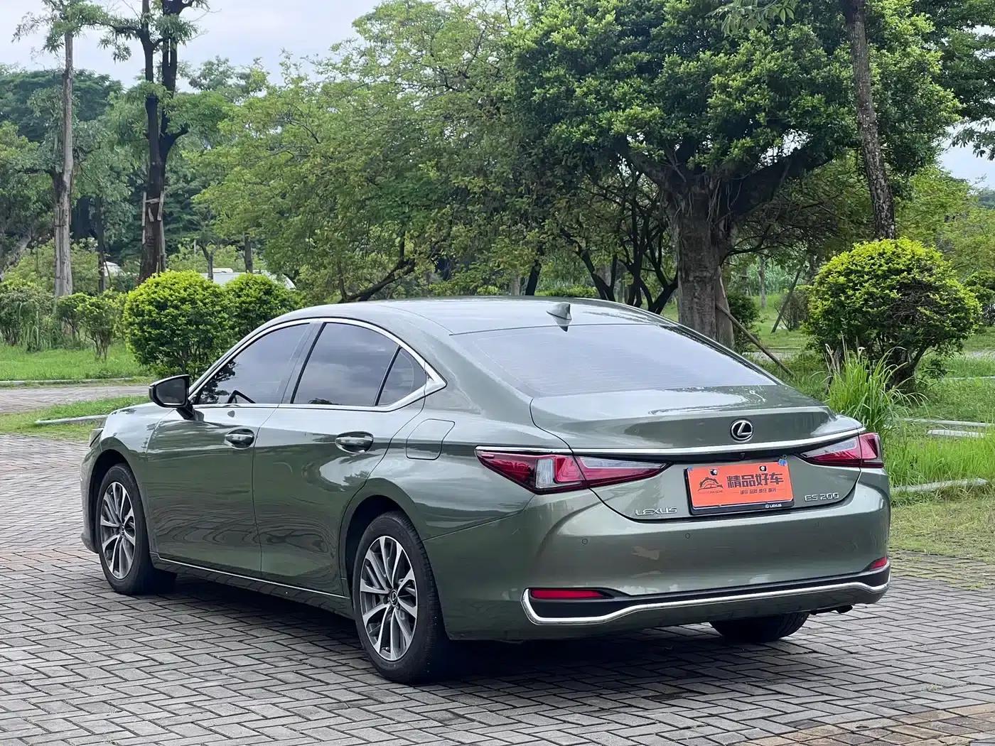 Lexus ES 2023 200 Premium Edition — миниатюра 14