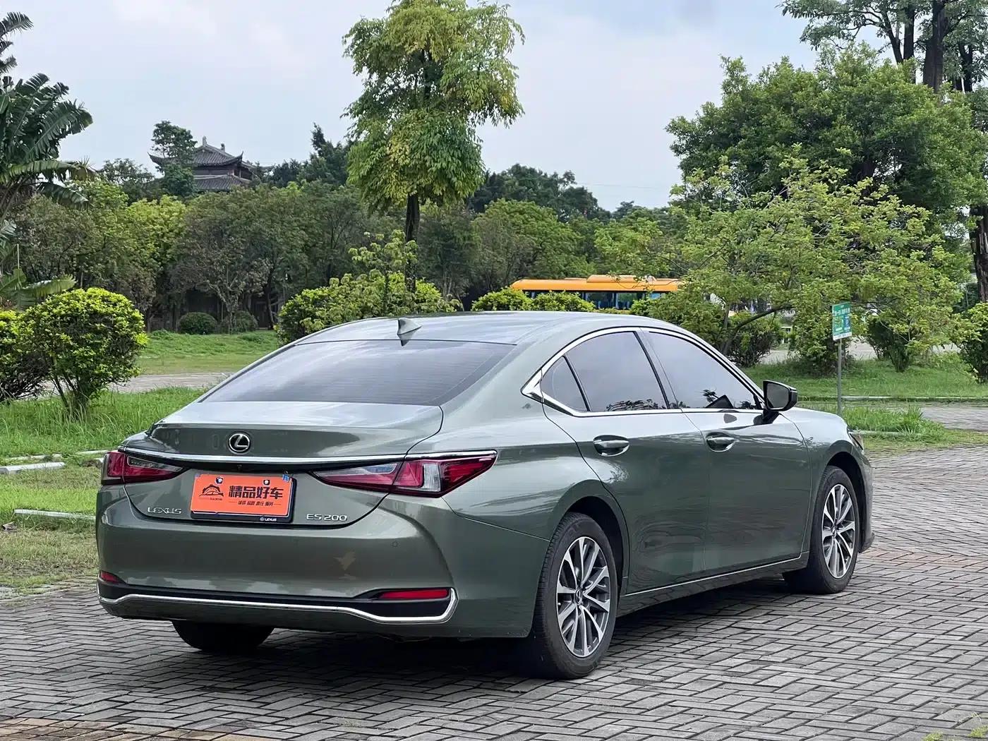 Lexus ES 2023 200 Premium Edition — миниатюра 15