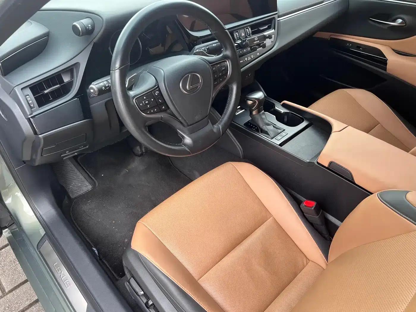 Lexus ES 2023 200 Premium Edition — миниатюра 7