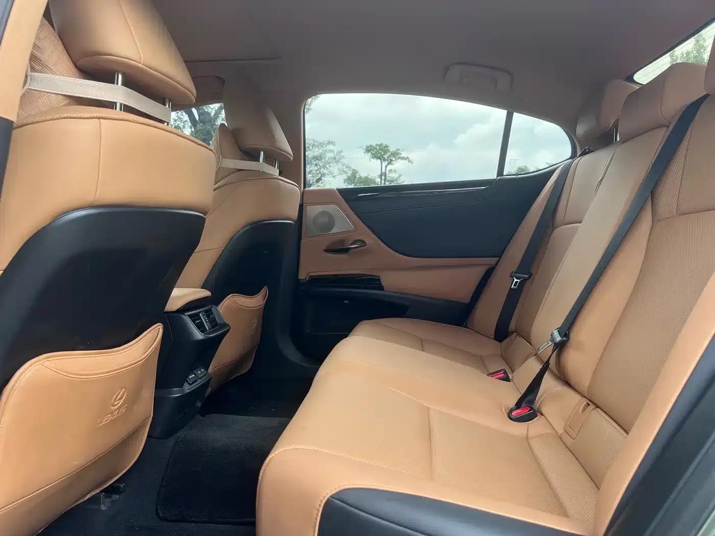 Lexus ES 2023 200 Premium Edition — миниатюра 8