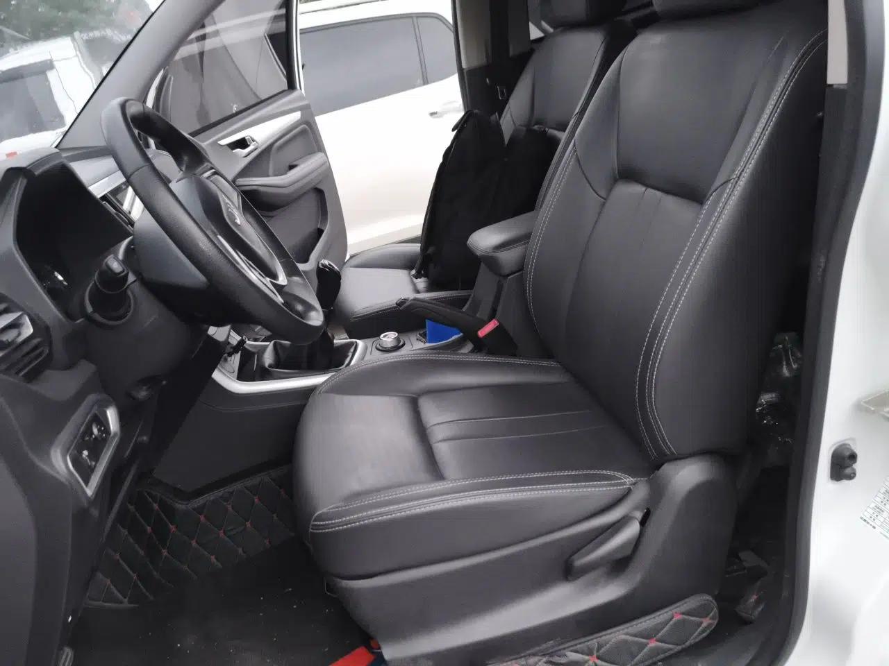 Isuzu JLM 2022 2.8T Classic Diesel 4x4 Comfort Plus Long Wheelbase Version JE493ZLQ6E — миниатюра 15
