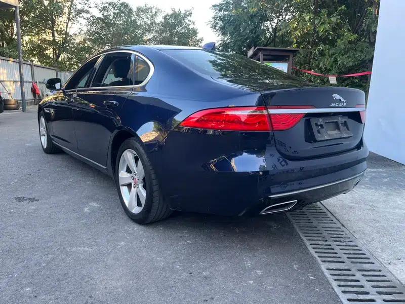 2019 Jaguar XFL 2.0T 200PS Two-Wheel Drive Elite Edition — миниатюра 4