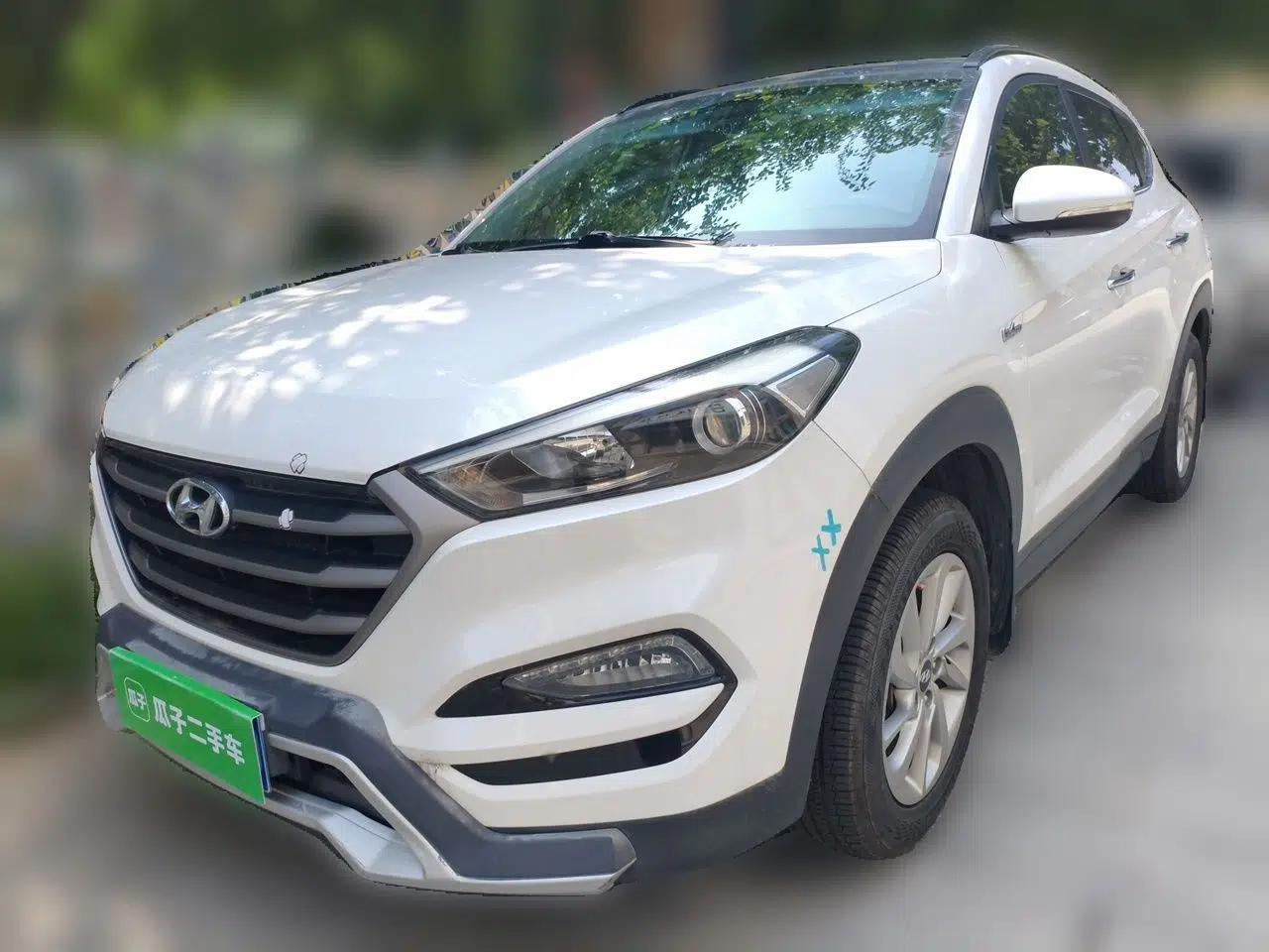 Hyundai Tucson 2015 1.6T Dual-Clutch Two-Wheel-Drive Smart Model — миниатюра 1