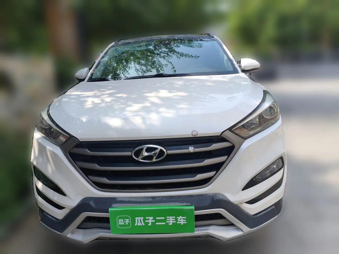 Hyundai Tucson 2015 1.6T Dual-Clutch Two-Wheel-Drive Smart Model — миниатюра 2