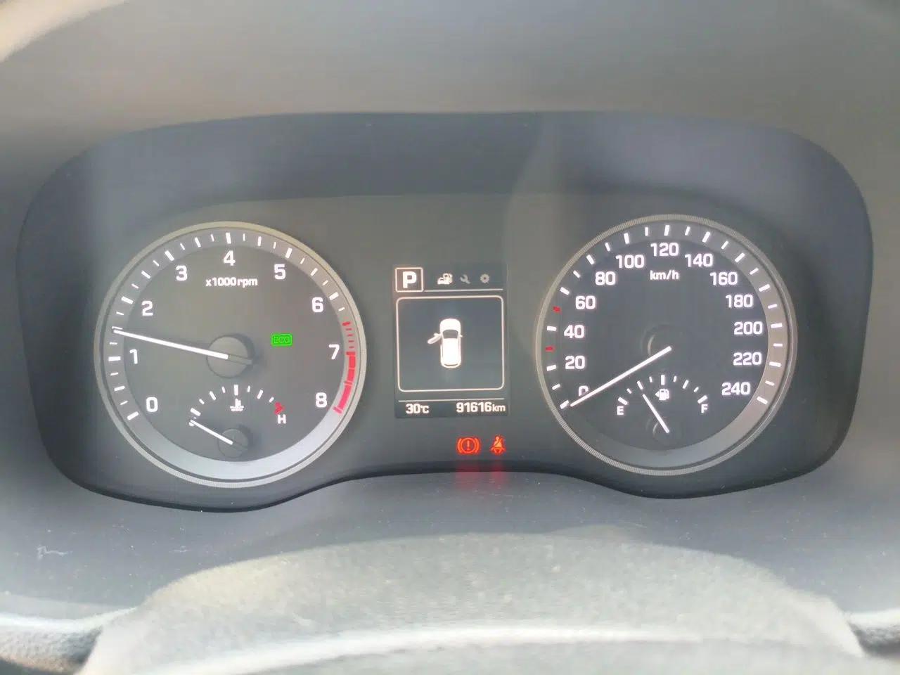 Hyundai Tucson 2015 1.6T Dual-Clutch Two-Wheel-Drive Smart Model — миниатюра 11
