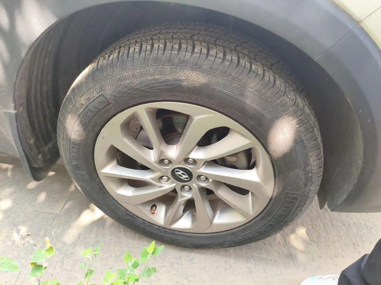 Hyundai Tucson 2015 1.6T Dual-Clutch Two-Wheel-Drive Smart Model — миниатюра 8