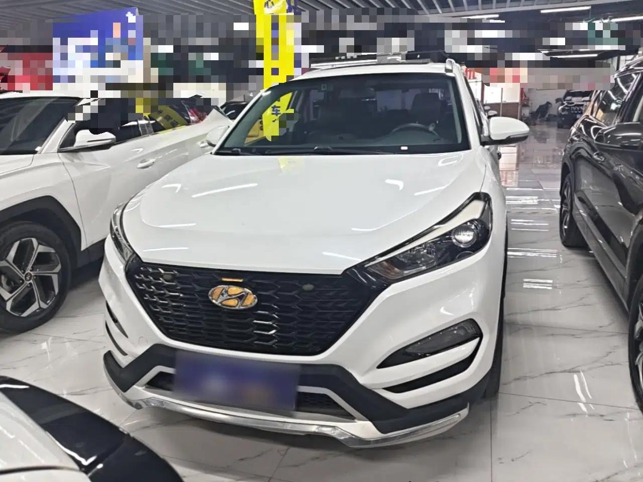 Hyundai Tucson 2015 1.6T Dual-Clutch Two-Wheel-Drive Smart Model — миниатюра 2