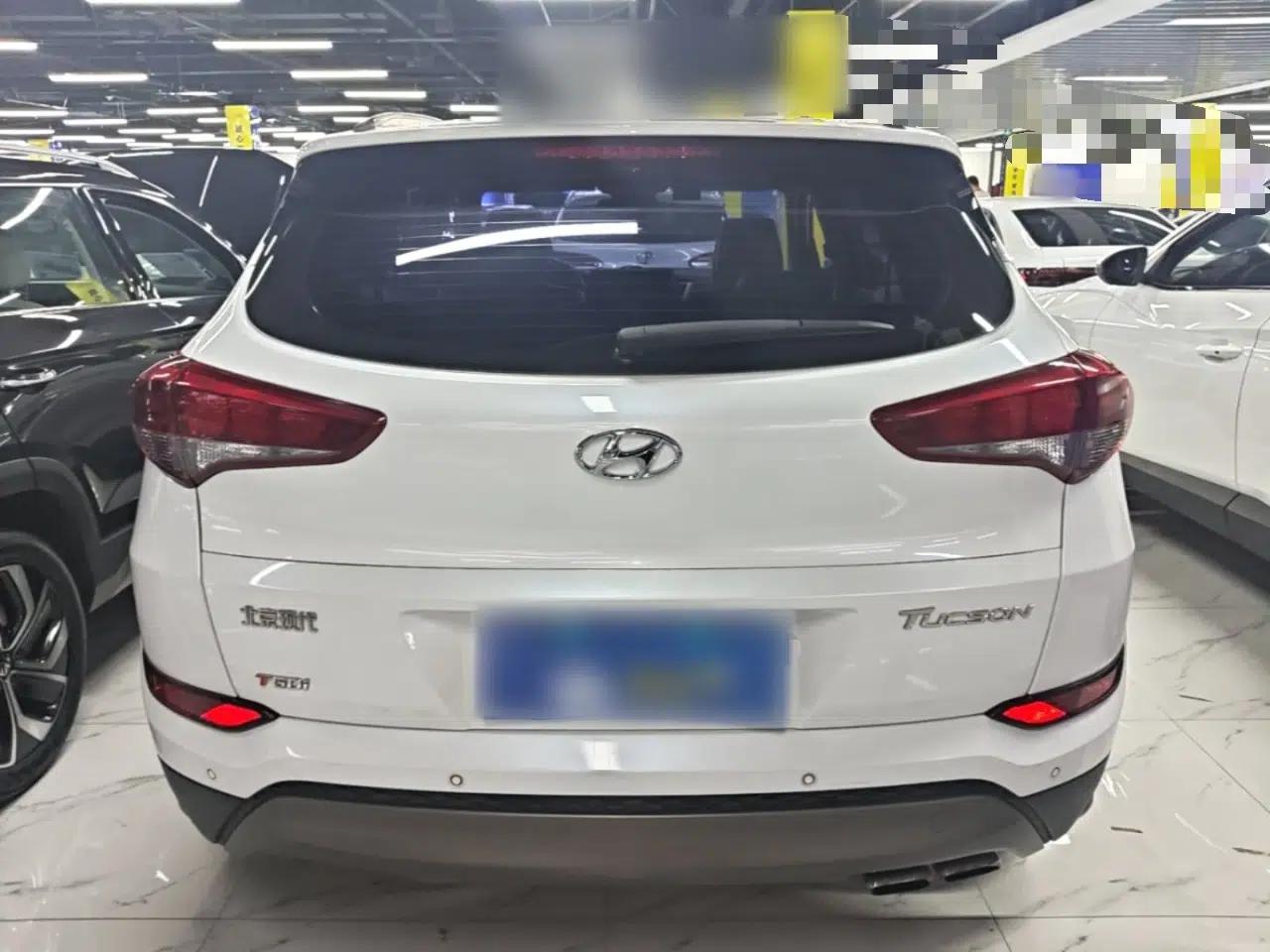 Hyundai Tucson 2015 1.6T Dual-Clutch Two-Wheel-Drive Smart Model — миниатюра 5