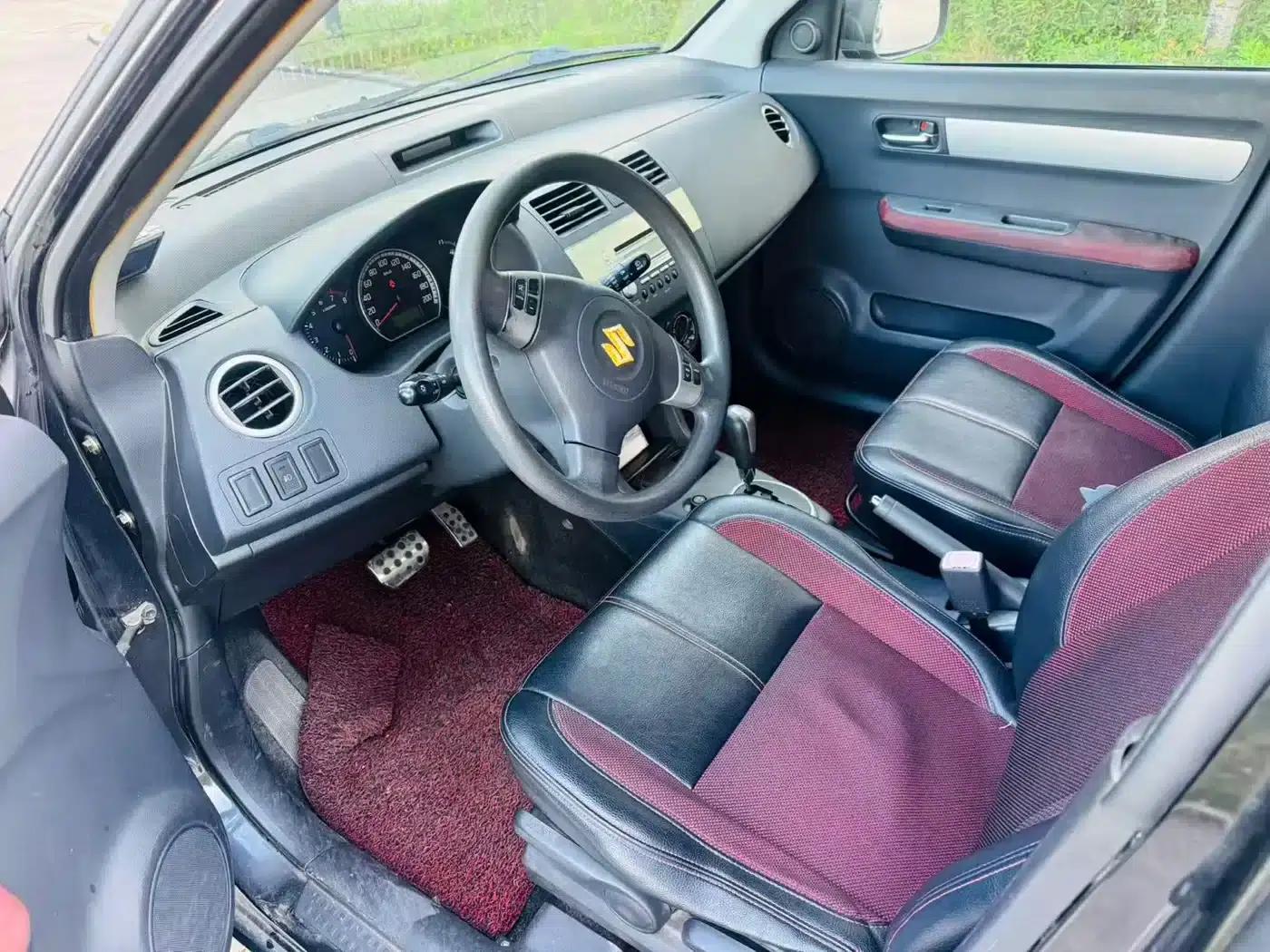 2009 Swift 1.5L Automatic Ink Edition — миниатюра 4