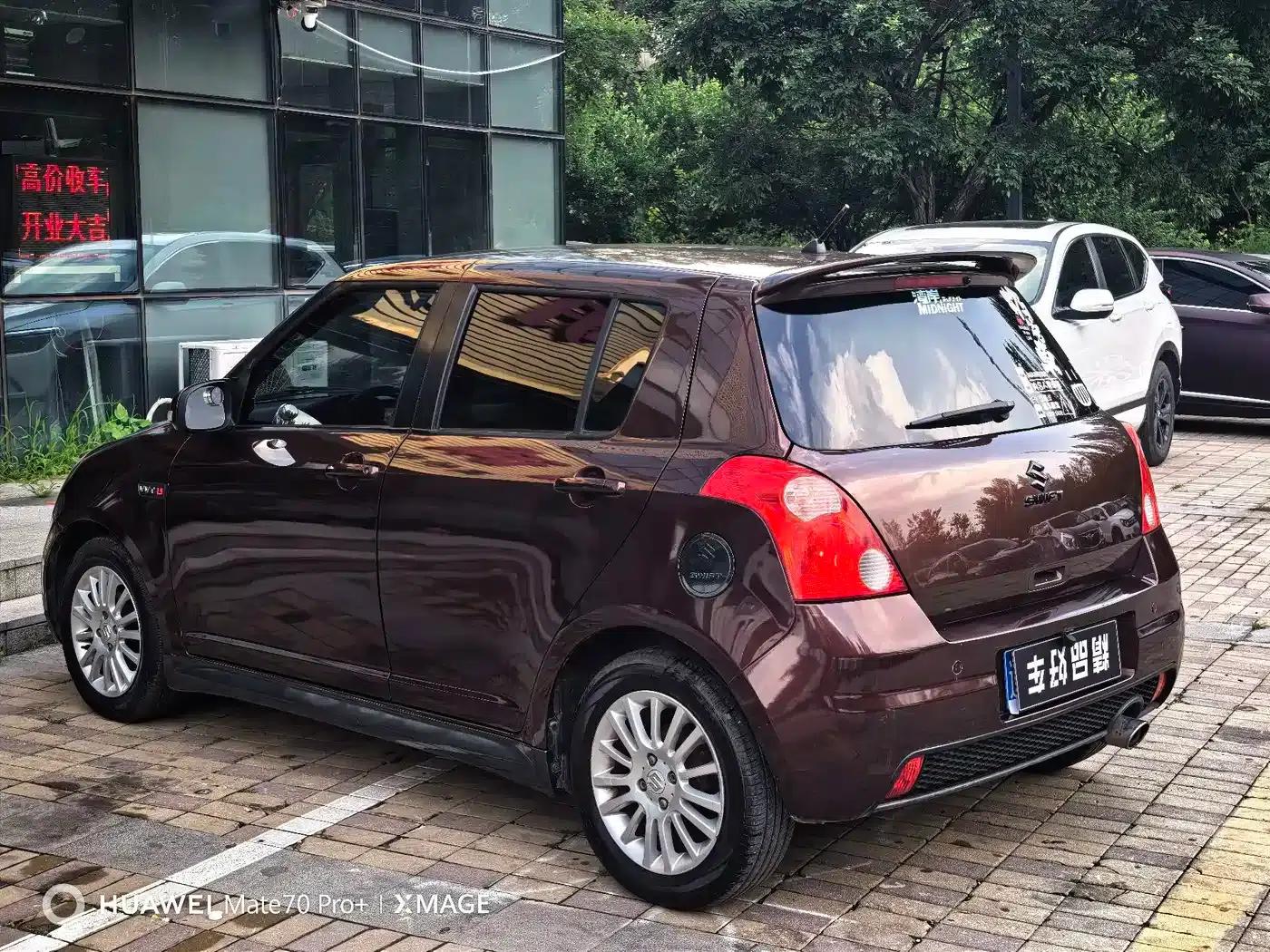 2013 Swift 1.5L Manual Sport Edition — миниатюра 6