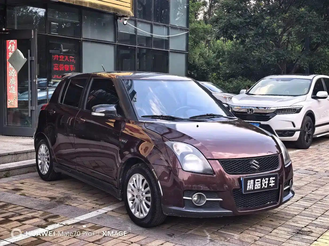 2013 Swift 1.5L Manual Sport Edition — миниатюра 7