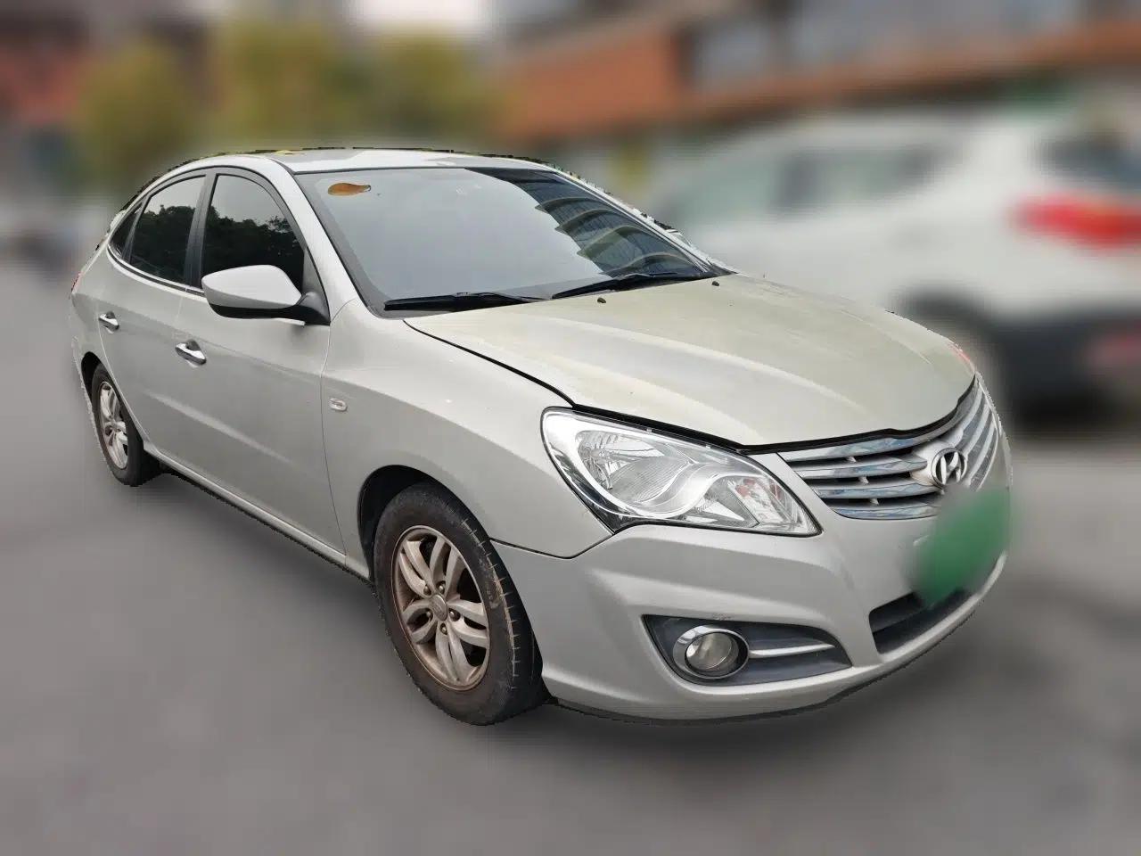 Hyundai Celesta 2011 1.6L Automatic Comfort Edition — миниатюра 3
