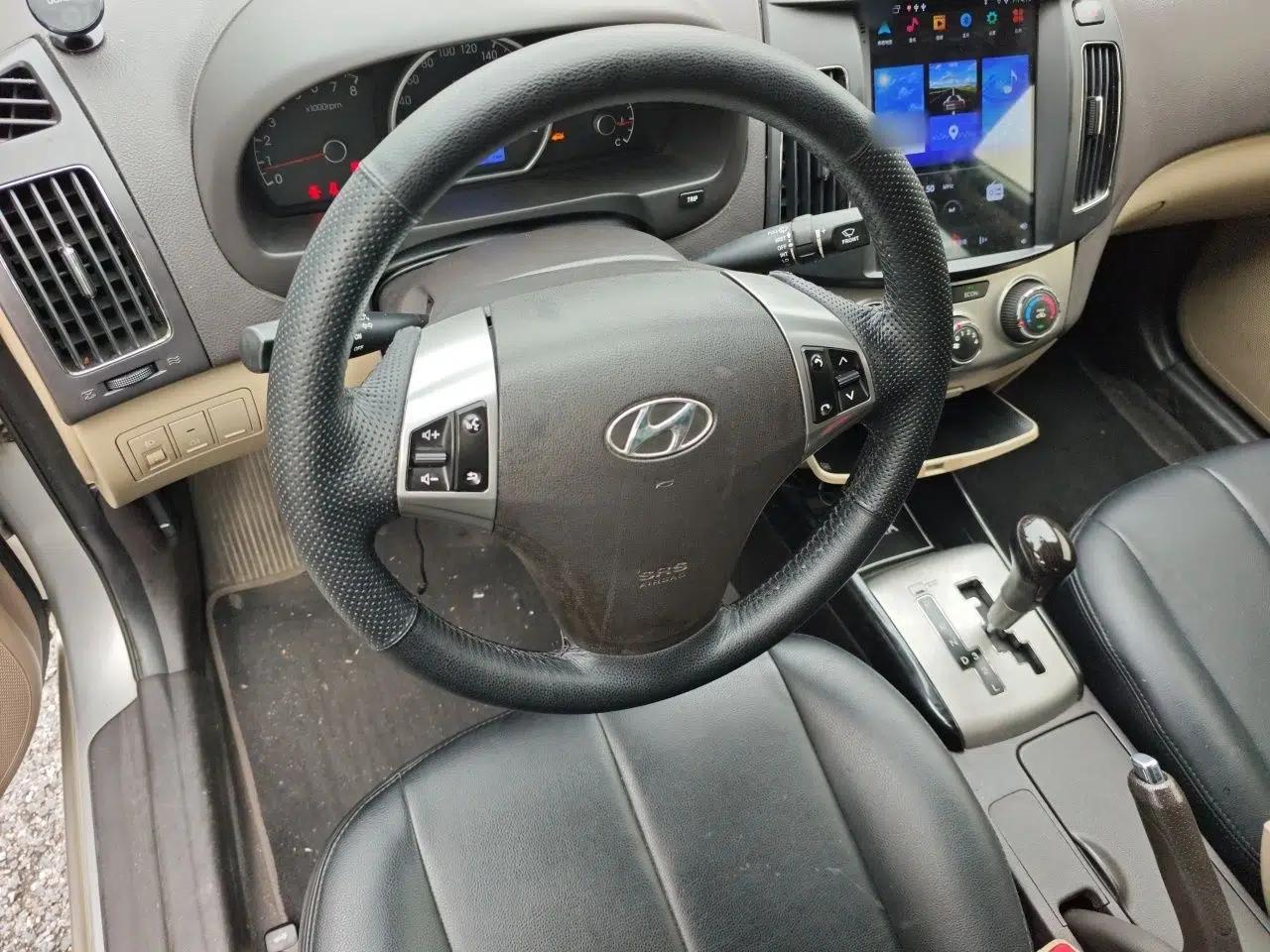 Hyundai Celesta 2011 1.6L Automatic Comfort Edition — миниатюра 10