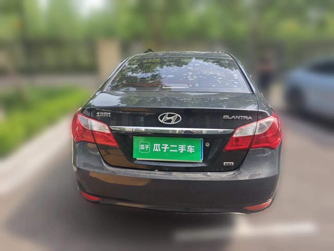 Hyundai Celesta 2011 1.6L Manual Comfort Edition — миниатюра 5