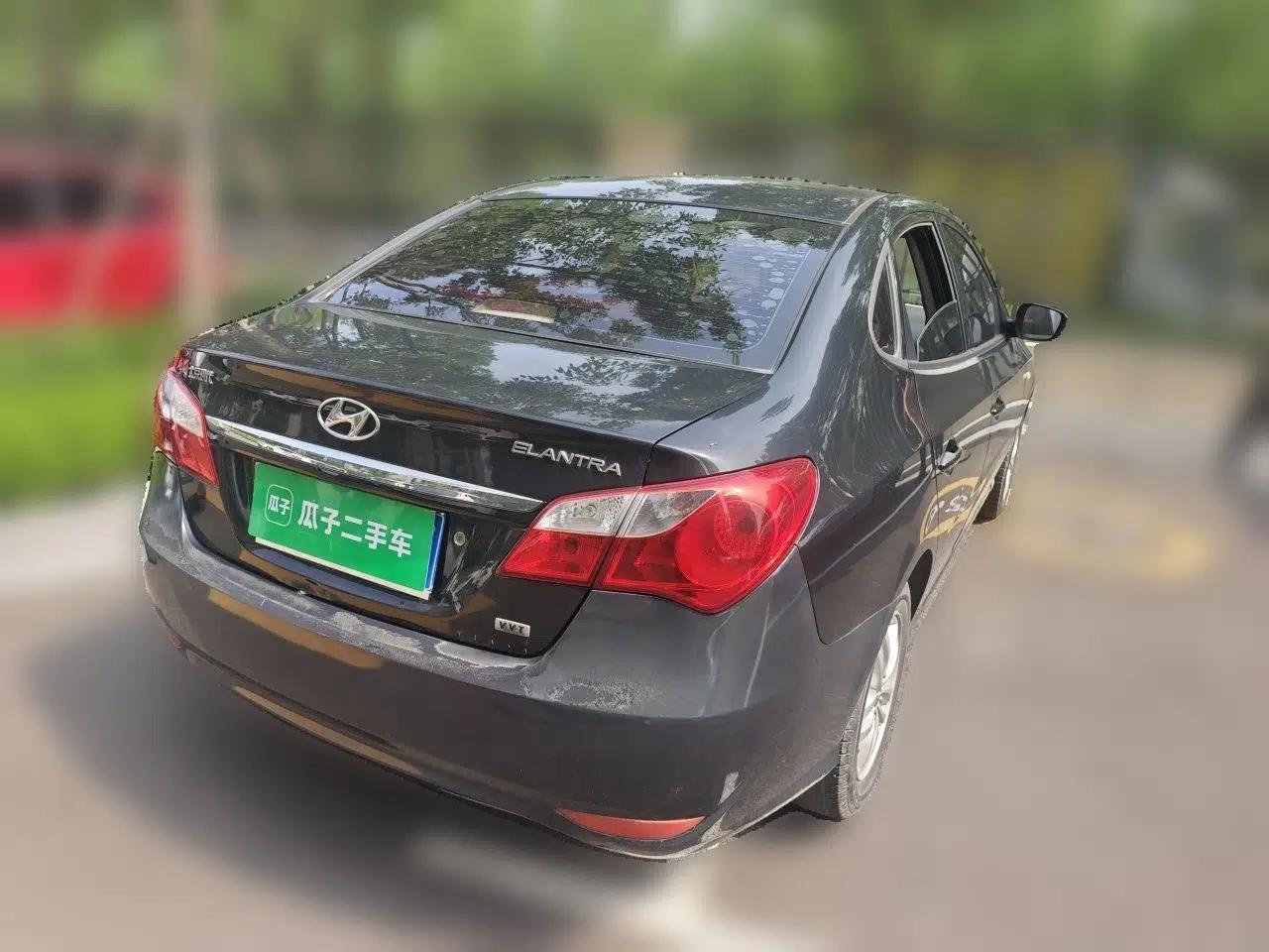 Hyundai Celesta 2011 1.6L Manual Comfort Edition — миниатюра 6
