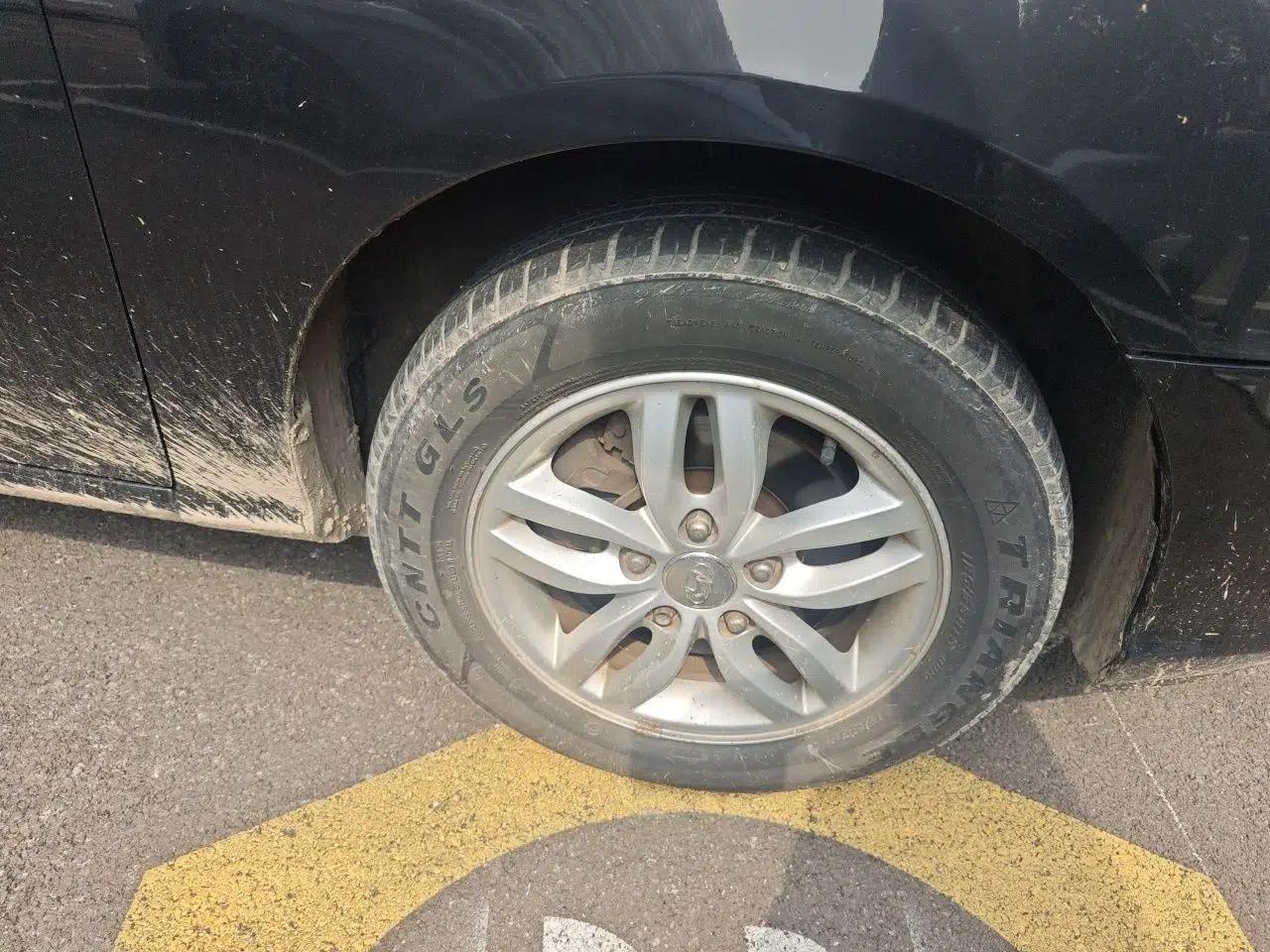 Hyundai Celesta 2011 1.6L Manual Comfort Edition — миниатюра 8