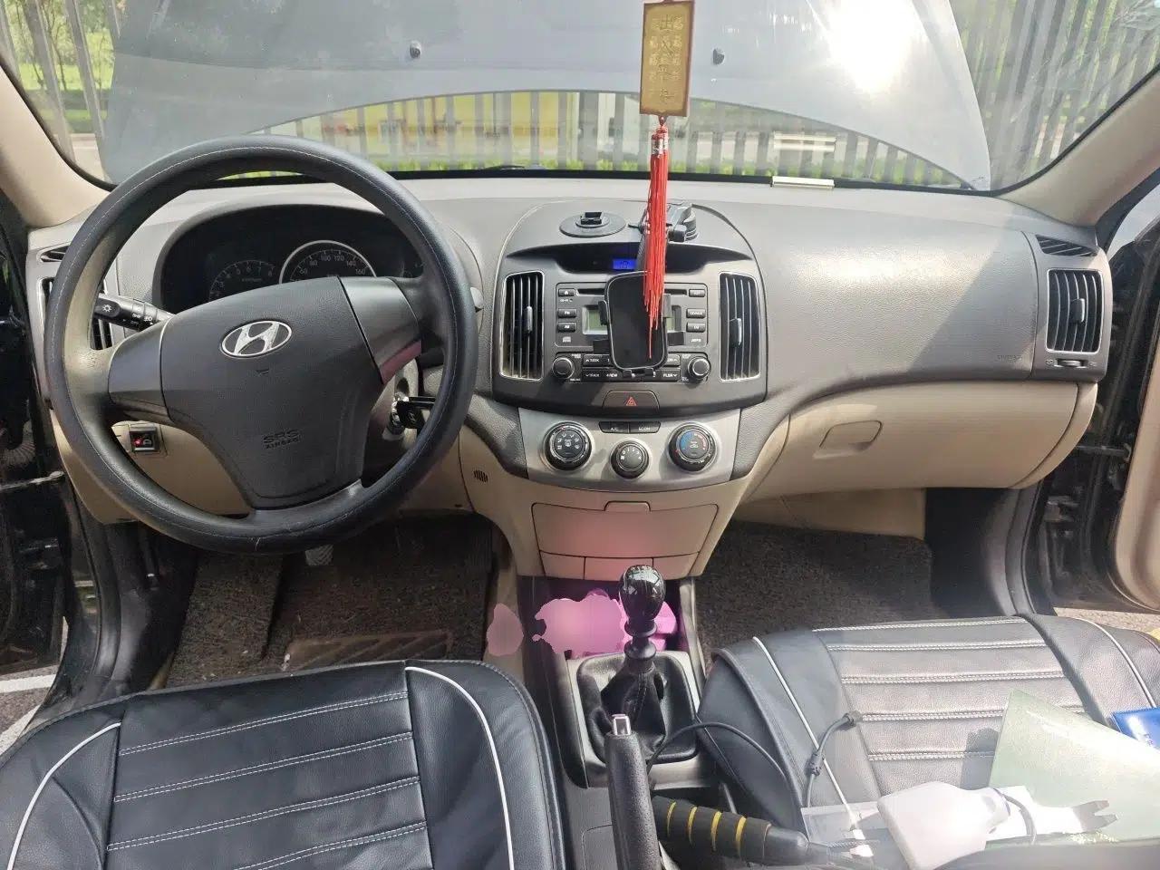 Hyundai Celesta 2011 1.6L Manual Comfort Edition — миниатюра 9