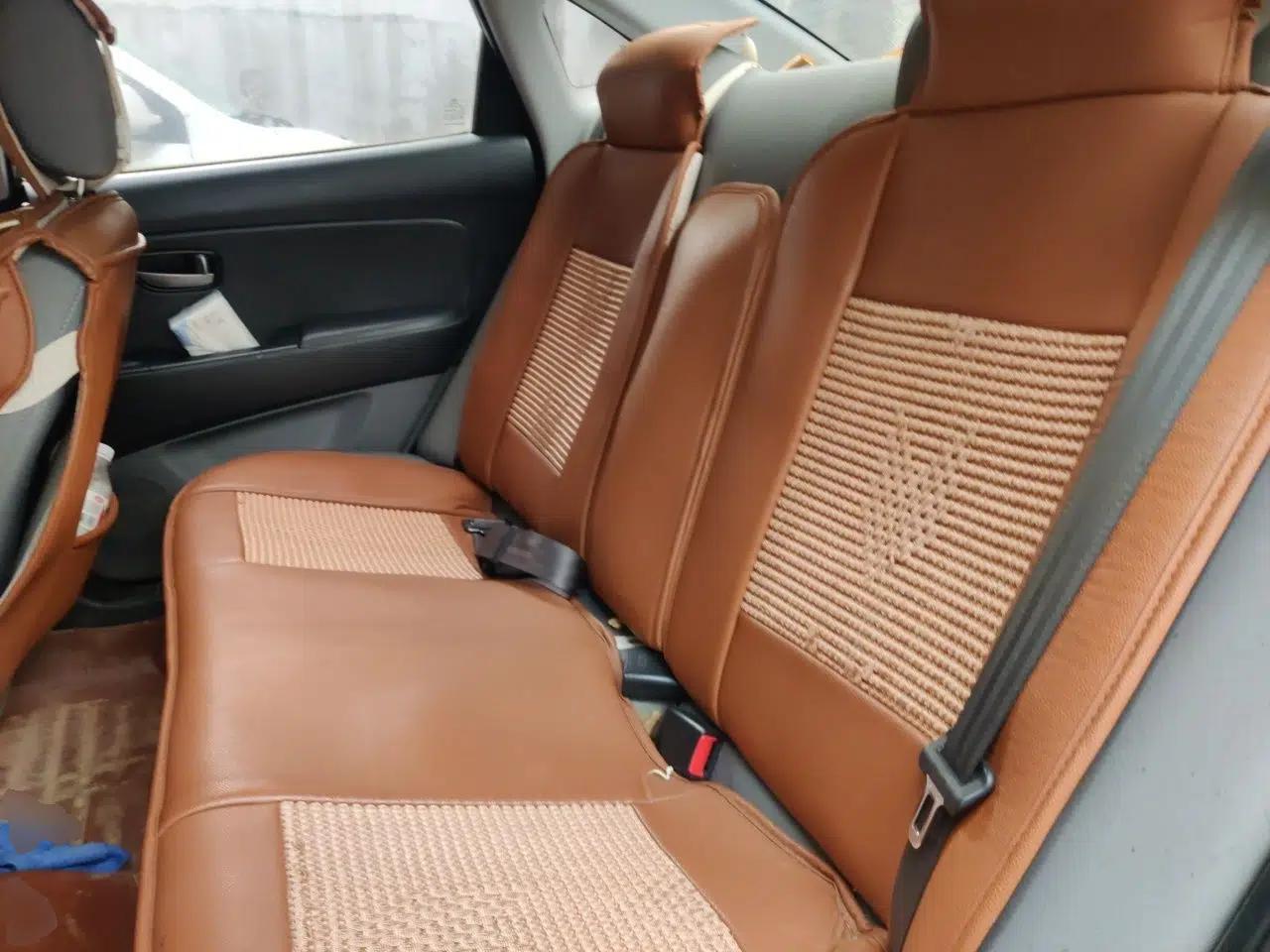 Hyundai Celesta 2011 1.6L Manual Comfort Edition — миниатюра 17